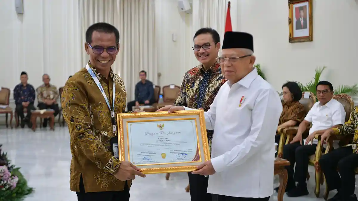 Wapres RI Beri Penghargaan Tribun Network atas Dukungan Program Percepatan Penurunan Stunting