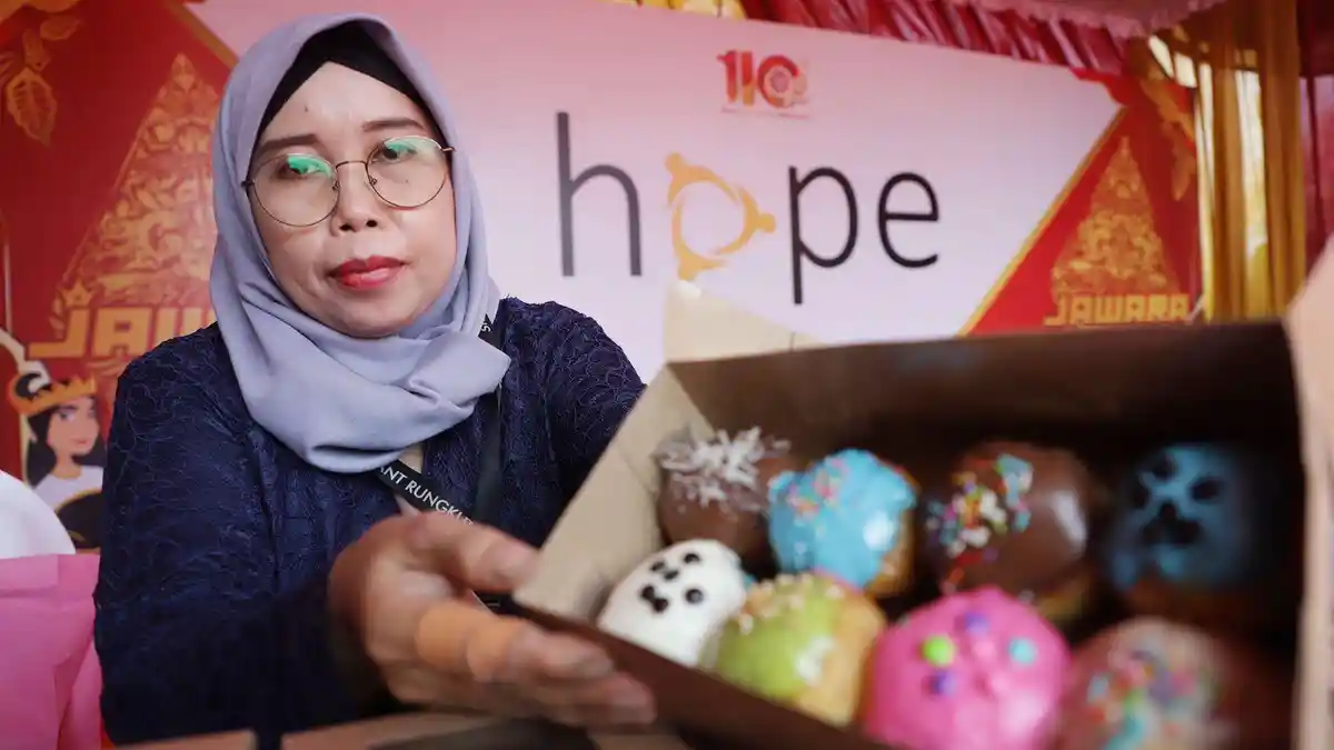Ragilia dan Andayani Kini Rasakan Buah Pelatihan Wirausaha Program Hope