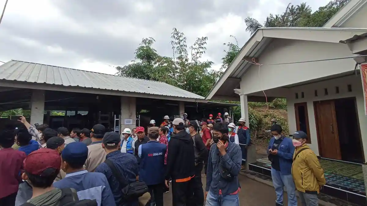 Terkena Imbas Pembangunan Bendungan dan Gempa Bumi, Kondisi SDN 3 Bukit Tinggi Masih Mengenaskan