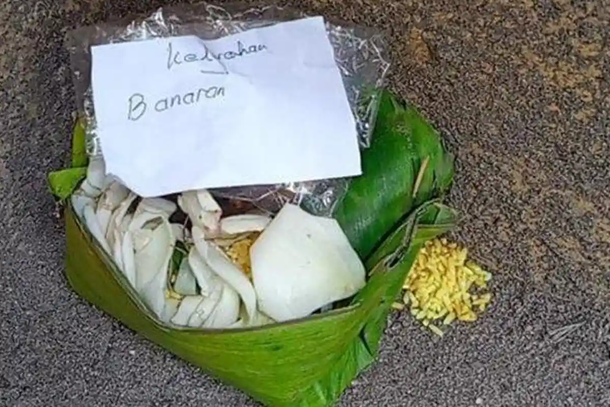 Lima Kantor Desa di Sambungmacan Sragen Diteror Bunga Sajen, Berisi Kantil hingga Beras Kuning