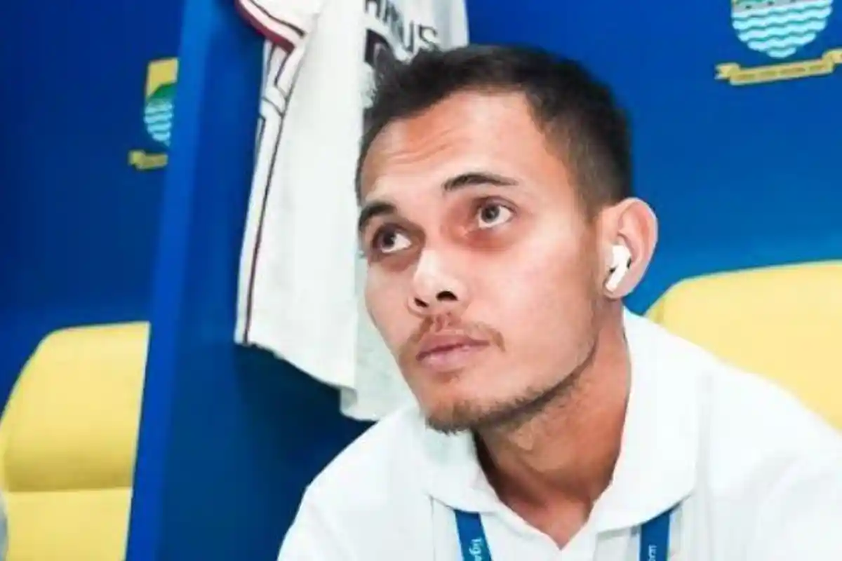 Pemain Baru Persib Bandung Ini Tak Kuasa Menahan Tangis saat Berpisah dengan Skuad Persija Jakarta