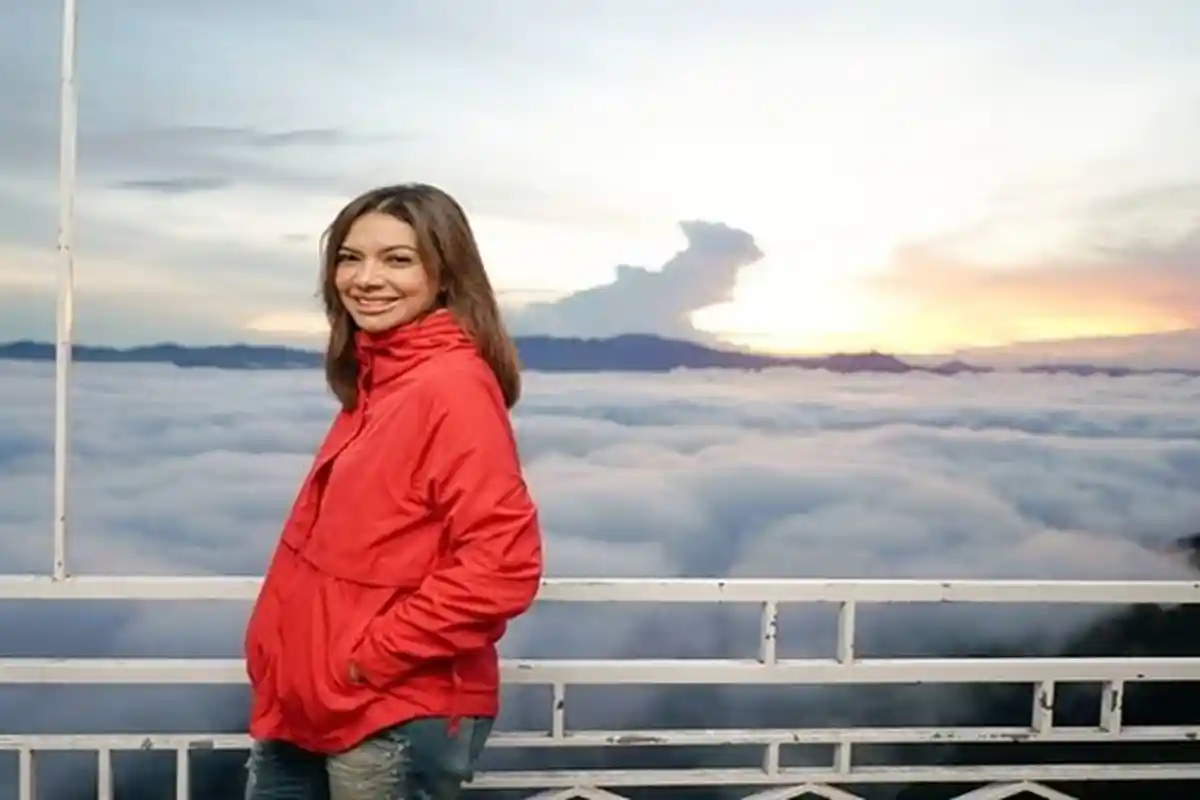 Najwa Shihab Menolak saat Diminta Berfoto dengan Penggemarnya, Minta Tunjukkan Kartu Khusus Ini