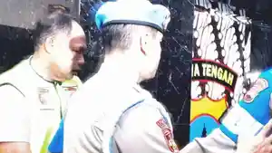 AKBP-Basuki-setelah-mengikuti-sidang-etik-di-Mapolda-Jawa-Tengah.jpg