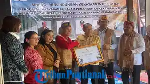 Barat-dan-Pemerintah-Kabupaten-Sintang.jpg