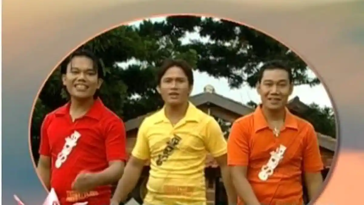 Terjemahan Lirik Lagu Batak Holan Tu Ho Do Rohakku Dipopulerkan oleh Andesta Trio