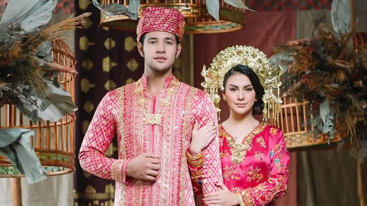 Deretan Foto Ammar Zoni dan Irish Bella saat Prewedding dengan Adat Minang Bak Uda dan Uni