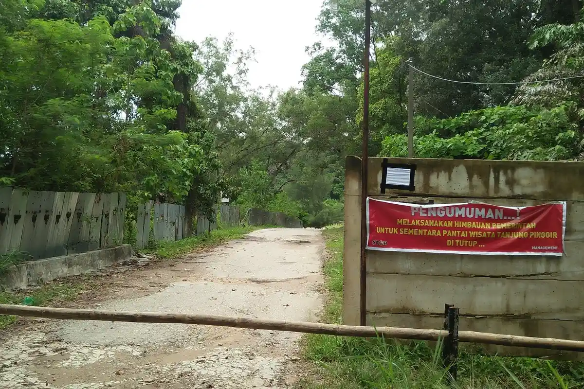 Entry Access to Tanjung Pinggir Beach Sekupang Batam is Closed Due to Covid-19