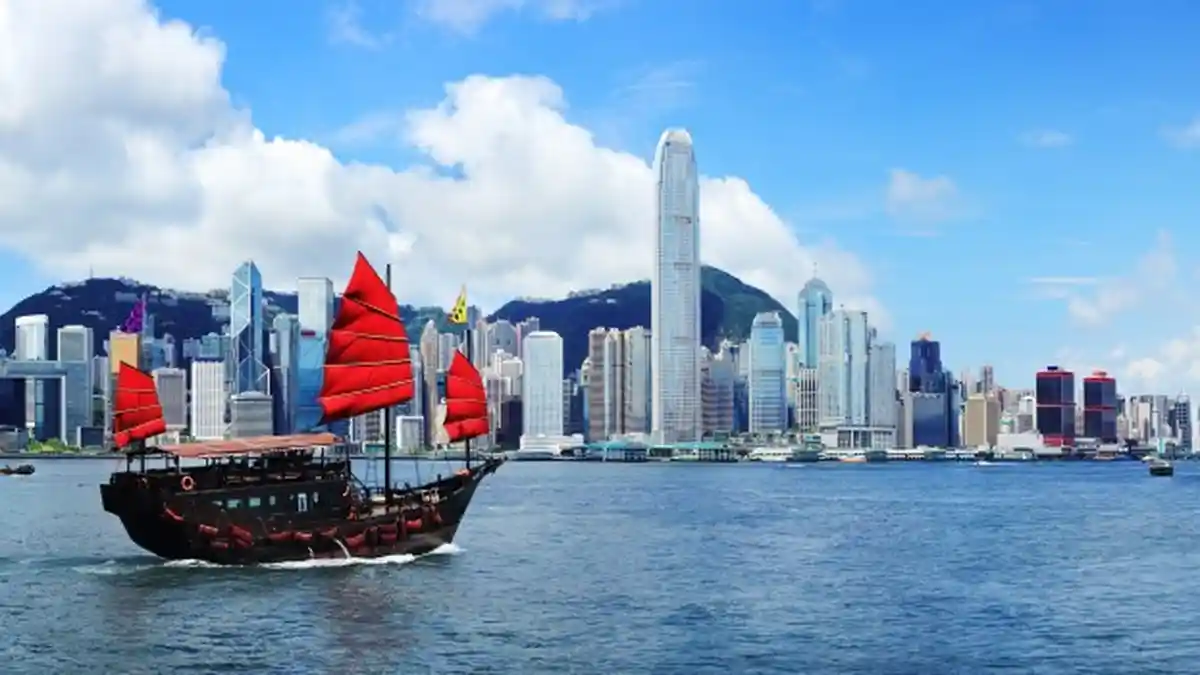 Saat Kelas 5 SD Diberi Benda Ini, Pas Usia 17 Tahun Pergi ke Hongkong