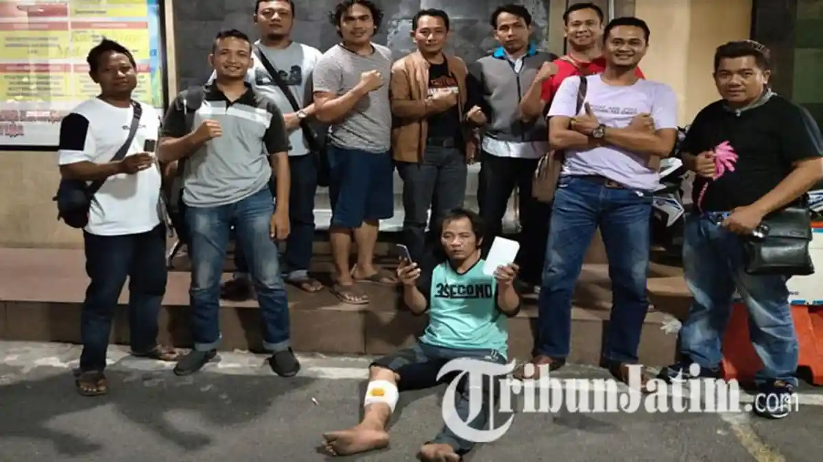 Pria Jabar Satroni Rumah di Jombang Embat Ponsel dengan Jalan Kaki, Ditembak Polisi Saat Mau Kabur