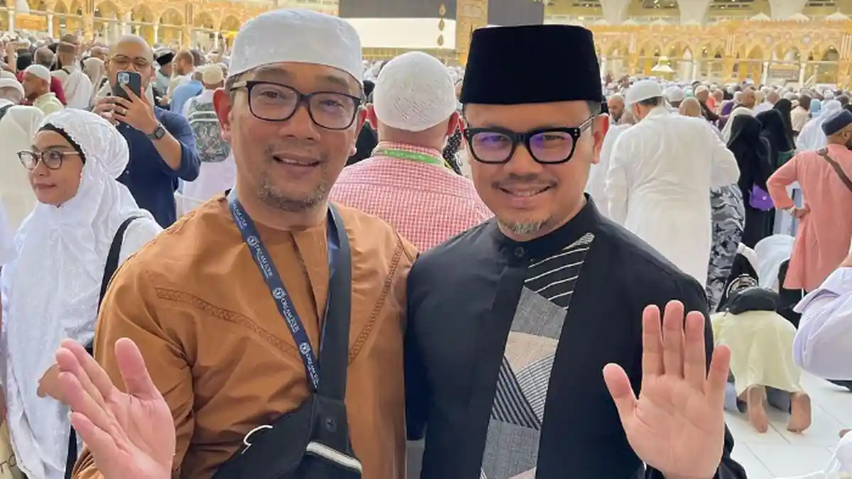 Bima Arya Bagikan Momen Keramahan Ridwan Kamil saat Berada di Tanah Suci, Bantu Turis Lakukan Ini