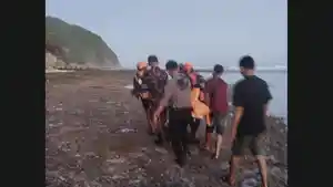 GFS-Ditemukan-Tewas-di-Pantai-Gau-Bali-Motor-Diparkir-di-Pantai-Melasti-Ada-Luka-luka-Pada-Korban.jpg
