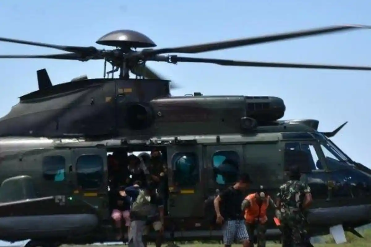 KOMANDO Operasi Gabungan TNI Turun Tangan, Kerahkan Heli Evakuasi Nakes Korban Serangan KKB Papua