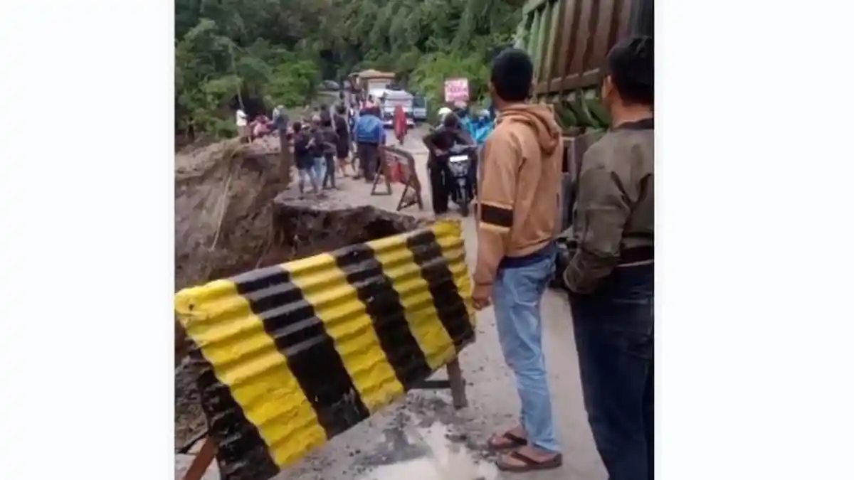 Jalur Medan-Sidikalang di Lae Pondom Amblas dan Nyaris Putus, Berikut Jalur Alternatifnya