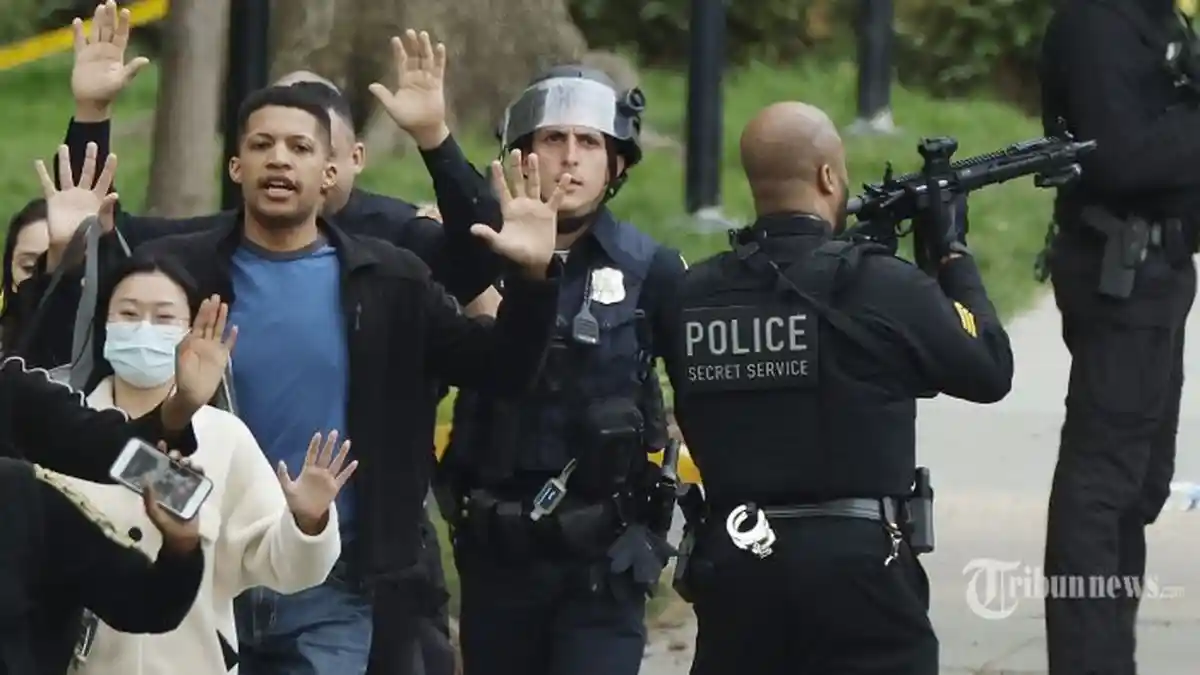 Jemaat Gereja Prebisterian Kalifornia Lumpuhkan Pria Bersenjata