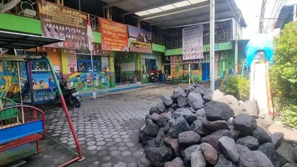 Keluh Kesah Warga Padukuhan Kembang Sleman soal Keberadaan TK di Masjid Wakaf
