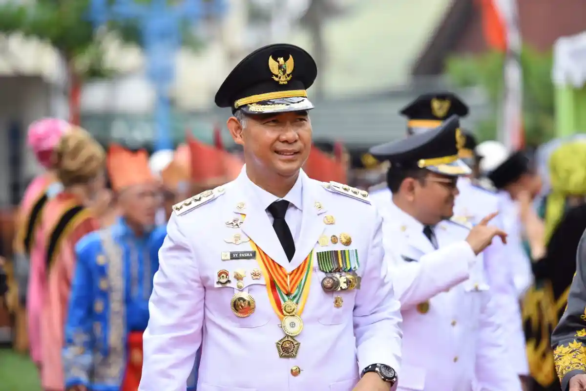 Hari Ini, Walikota Jambi Syarif Fasha, Dianugerahi Bintang Jasa Pratama dari Presiden RI Joko Widodo
