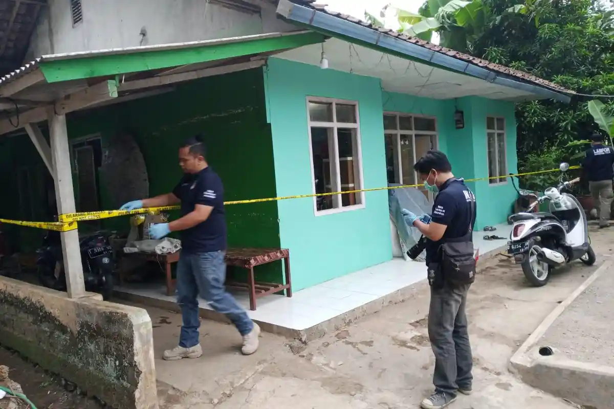 Puslabfor Bareskrim Polri Turun Langsung Olah TKP Pesta Miras di Subang, Cek 5 Sampel Korban