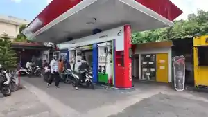 Pasokan-BBM-ke-SPBU-di-Kalbar.jpg