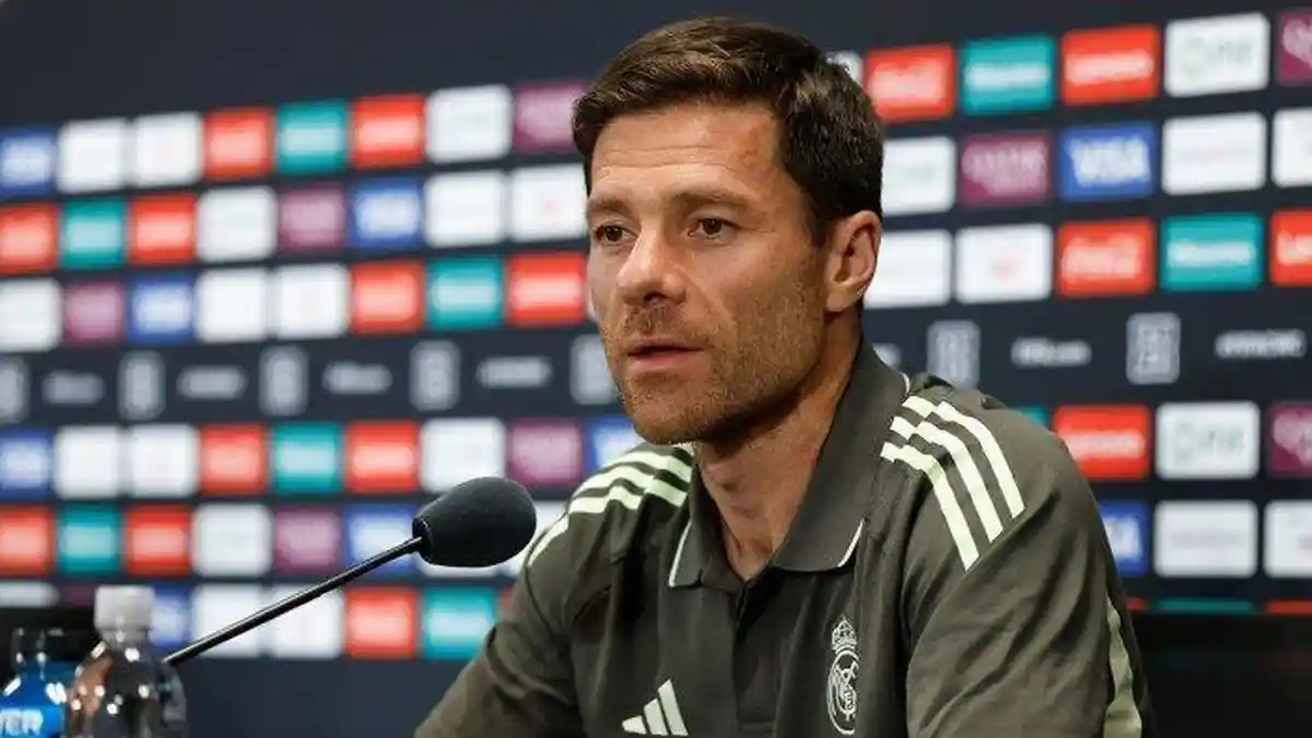 Laga Semifinal Real Madrid vs PSG,  Xabi Alonso Harus Putar Otak Usai Dean Huijsen Kartu Merah
