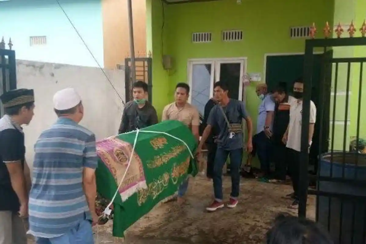 Calon Pengantin Tewas Dianiaya Tetangga di Depan Rumah, Saksi Ungkap Sosok Pelaku: Sering Bermasalah