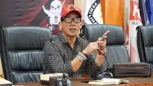 Komisioner-KPU-Sulsel-Romy-Harminto-huttt.jpg
