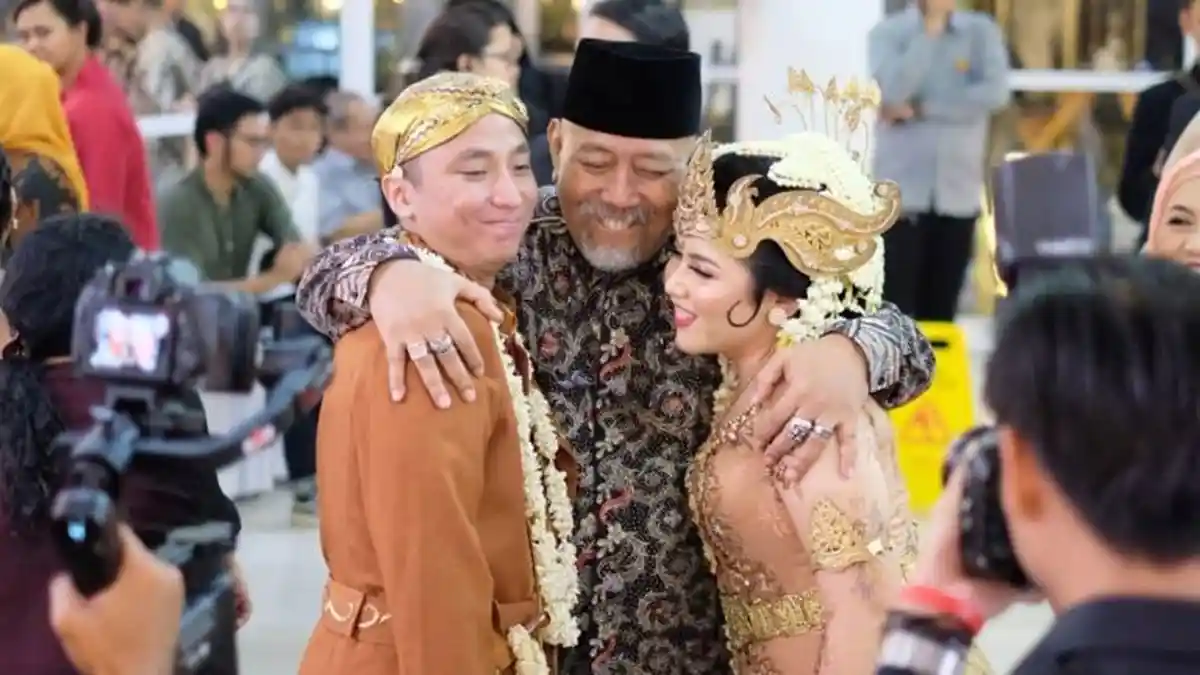 Jadi Saksi di Pernikahan Putra Dono Warkop, Indro Titip Pesan: Hanya Maut yang  Boleh Memisahkan