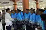 Forkopimda-Kabupaten-Bangka-saat-melepas-dan-mendoakan-ratusan-calon-jemaah-haji.jpg