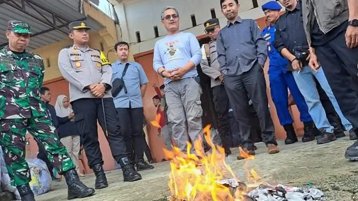 38 Surat Suara Pilkada 2024 di Mamuju Tengah Dimusnahkan