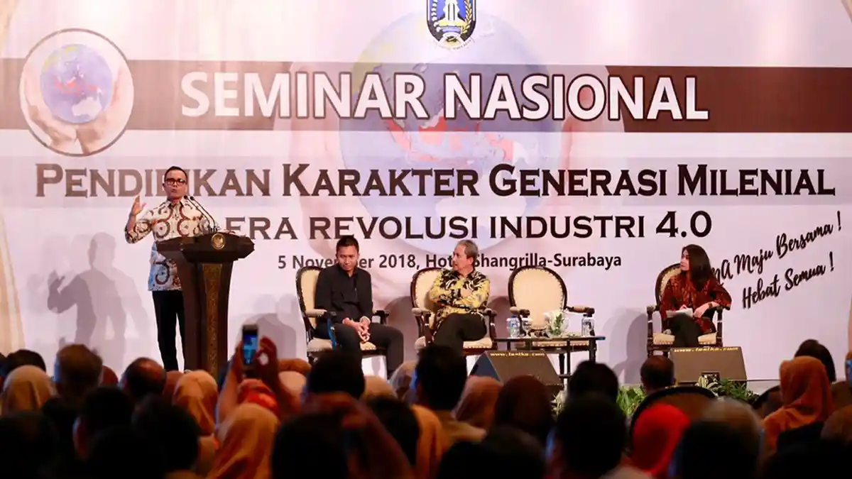 Di Hadapan 1500 Kepala SMA, Bupati Anas Paparkan Pendidikan Karakter Berbasis Budaya