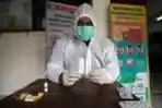 Warga Petamburan Jalani Rapid Test
