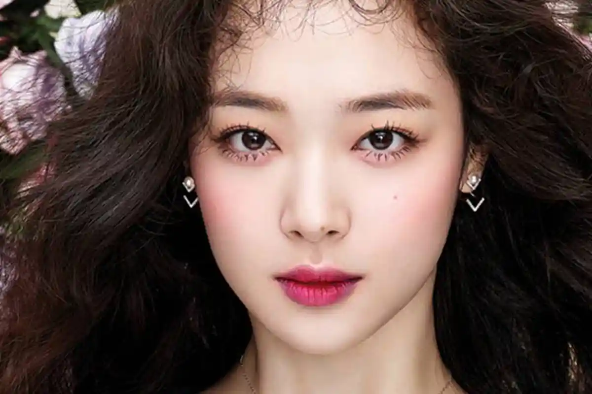 Polisi Ungkap Penyebab Sulli Eks f(x) Meninggal Dunia, Gantung Diri karena Depresi Berat