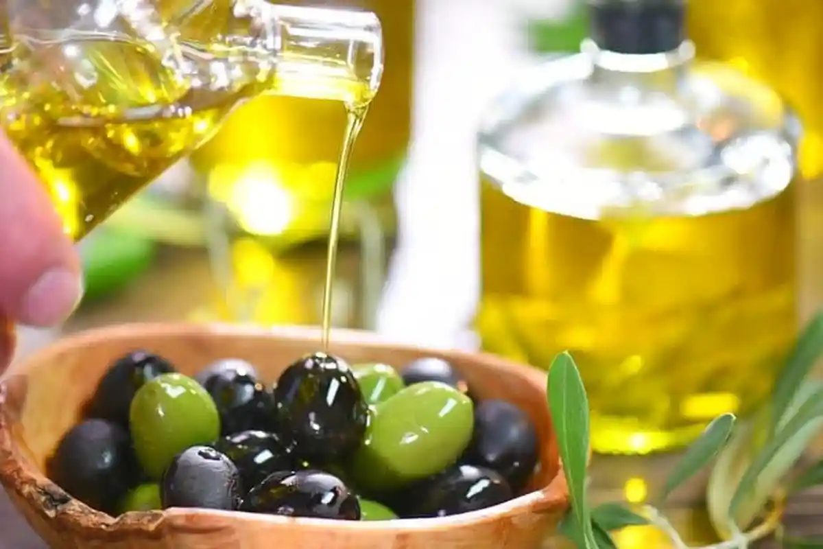 Astaga, Jika Digunakan untuk Menggoreng, Minyak Zaitun Bisa Mengeluarkan Asap Beracun