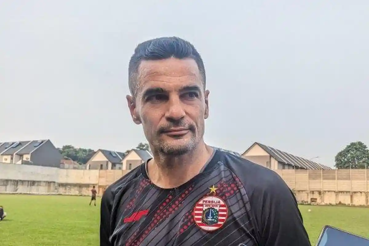 Santer Kabar Carlos Pena Terancam, Eks Pelatih Persija Masih Nganggur, Macan Kemayoran CLBK?