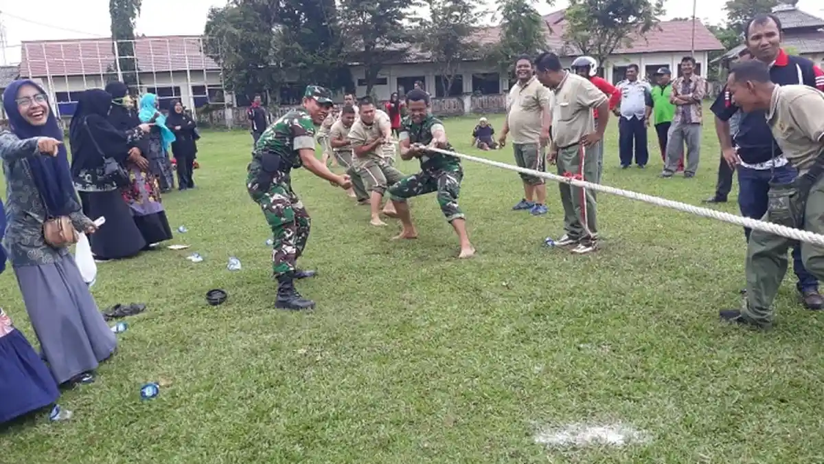 HUT Ke 74 RI, Ini Periah Juara Tarik Tambang Pemkab Aceh Barat