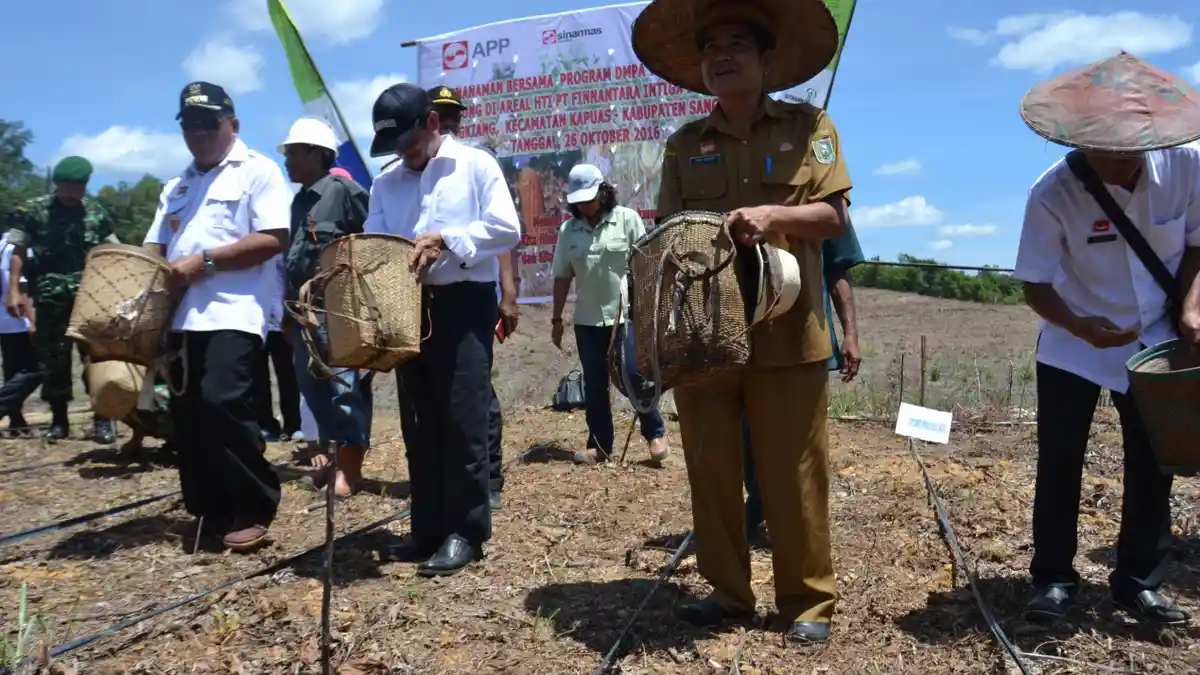 Program Desa Makmur Peduli Api untuk Mengurangi Kebakaran Hutan dan Lahan