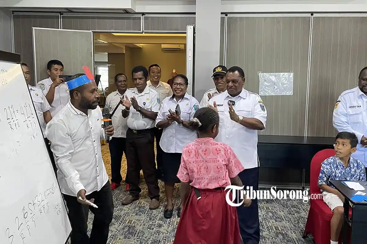 Bupati dan Sekda Maybrat Kagum Siswa Bisa Hitung Cepat, Metode Gasing Bikin Matematika Makin Mudah