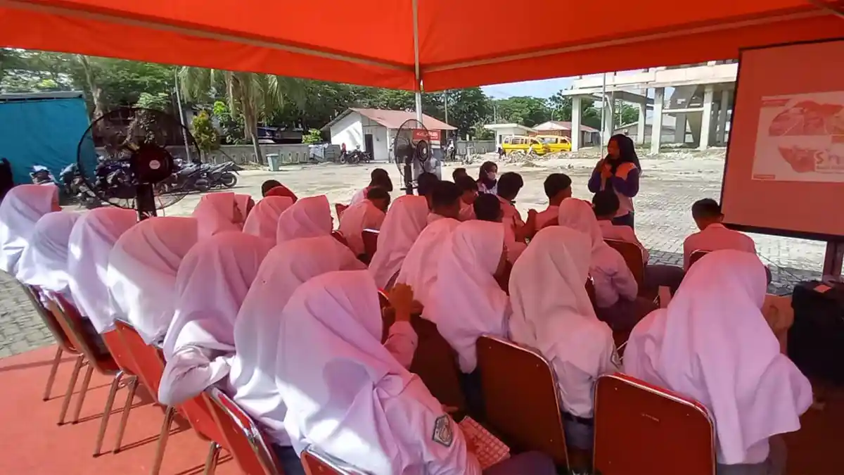 Pelajar SMA Swasta Mamiyai Al-Ittihadiyah Antusias Ikut Edukasi Safety Riding