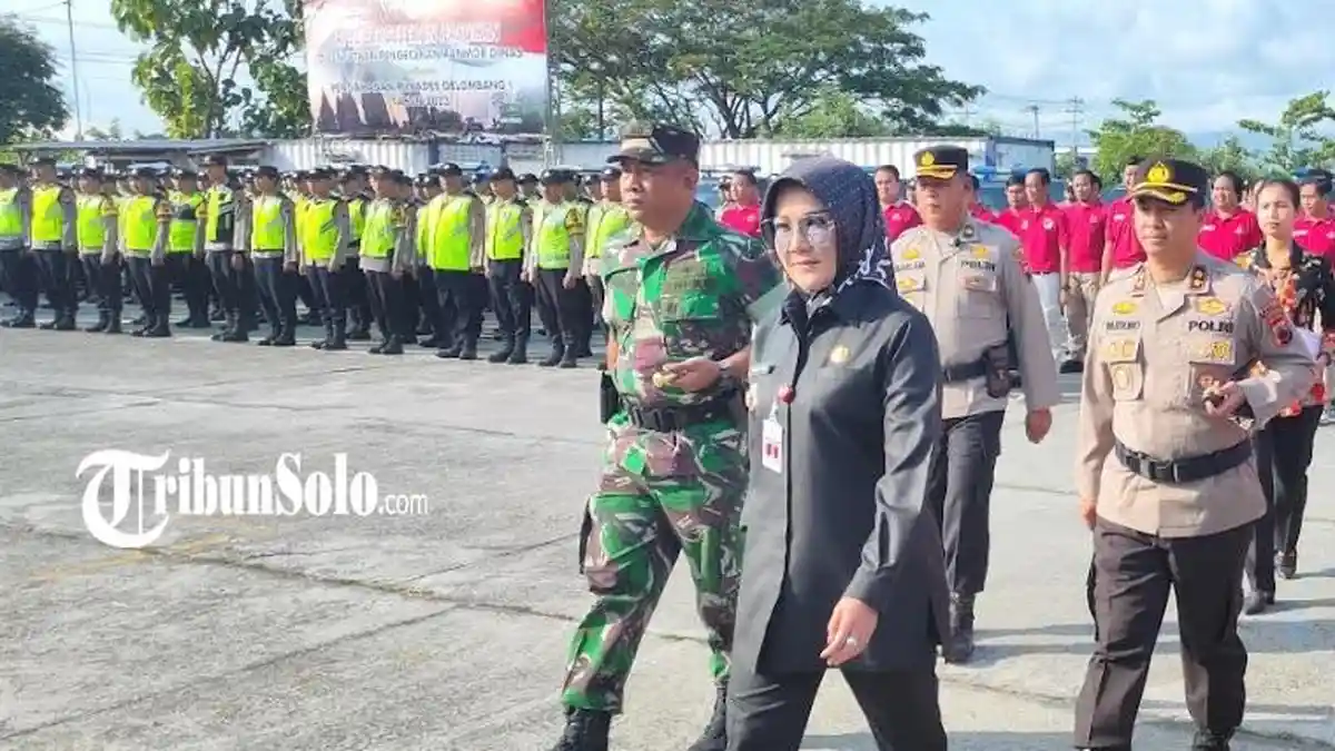 Apel Pasukan Pengamanan Pilkades di Mapolres Klaten, Bupati Sri Mulyani Harap Berjalan Kondusif