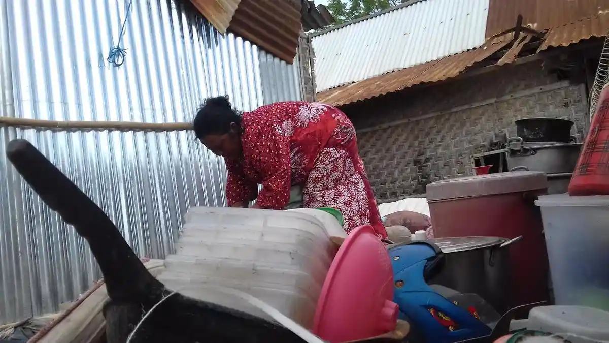 Diterjang Puting Beliung, Begini Kondisi Rumah Janda Satu Anak di Langnga Pinrang