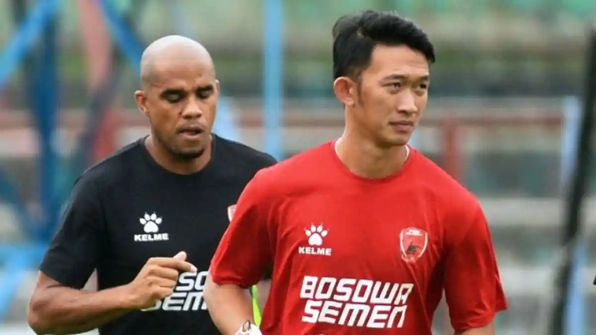Persebaya Surabaya Jalin Komunikasi Dengan Mantan Kiper PSM Makassar Rivky Mokodompit