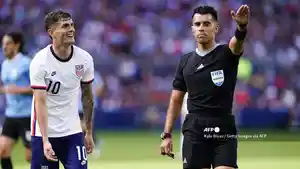 christian-pulisic-bernomor-punggung-10-dari-amerika-serikat.jpg