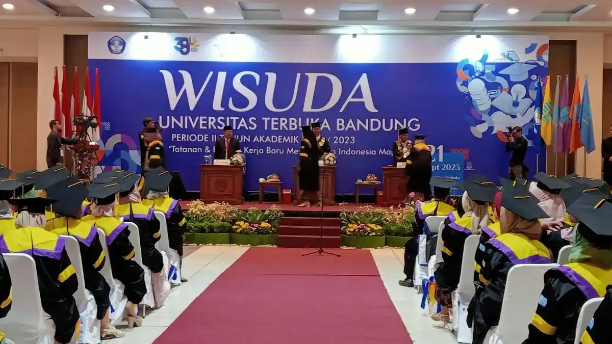 Universitas Terbuka Bandung Luluskan 1.078 Wisudawan Unggul Siap Kerja, Begini Kata Rektor UT