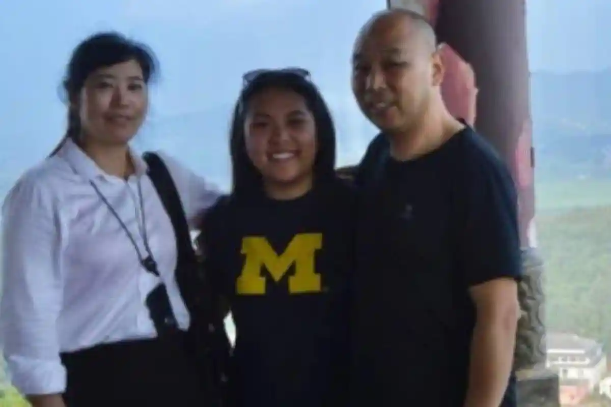 'Tak Menyangka Ini Terjadi' Gadis yang Ditelantarkan saat Bayi Bertemu Ortu Kandung Setelah 23 Tahun