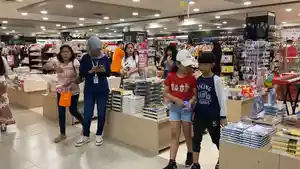 Mal-Ratu-Indah-MaRI-Makassar-memadati-area-Gramedia-Sabtu-132025-lalu.jpg