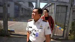 Kepala-Lapas-Kelas-IIA-Banceuy-Bandung-Eris-Ramdani-saat.jpg