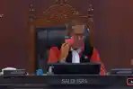 Hakim Saldi Isra Bawa Kartu Perdana ke Sidang MK, Bongkar Minimnya Transparansi Kuota Hangus