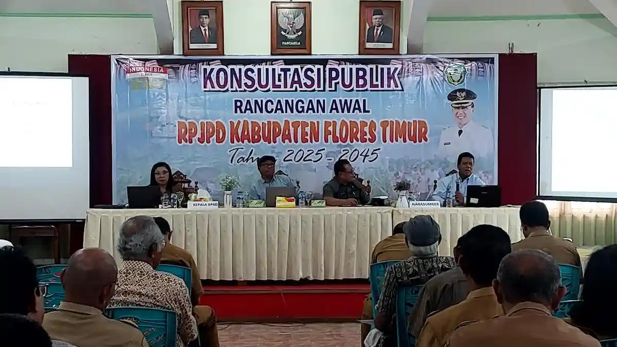 Budayawan Flores Timur Sentil Mobil Dinas Dipakai untuk Urusan Privat