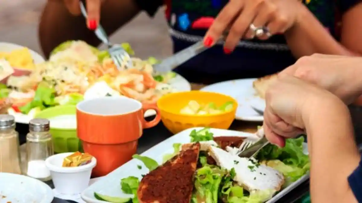 BERITA KESEHATAN: Tips Hindari Kegemukan Jarang Diketahui, Selain Salmon Pilih 5 Menu Makan Malam