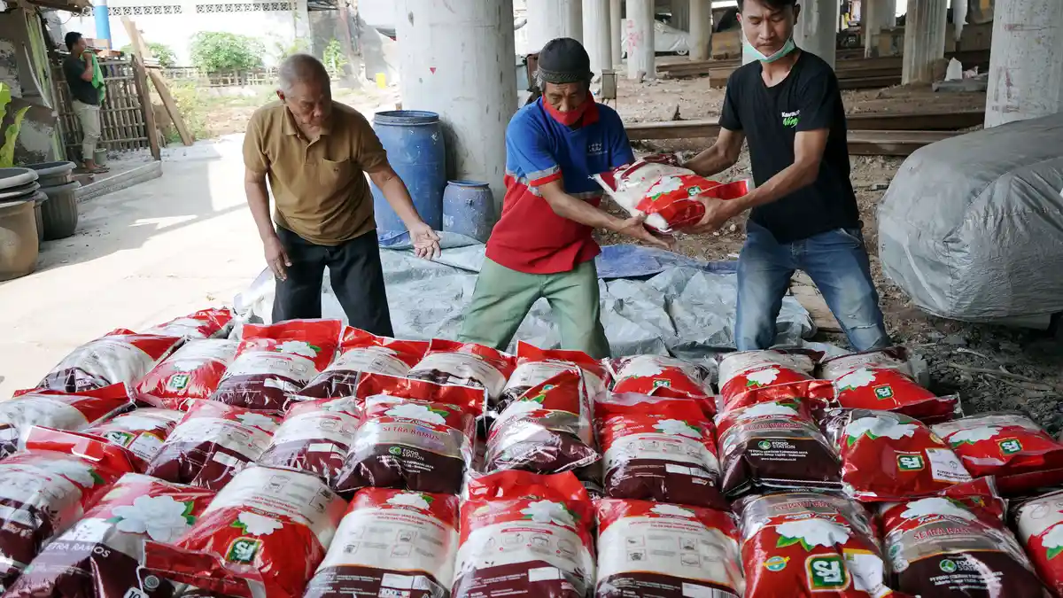 Komisi VIII Desak Pemerintah Selesaikan Permasalahan Distribusi Bansos
