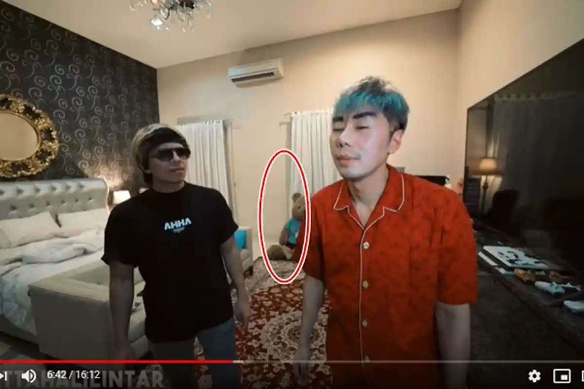 Atta Halilintar Temukan Benda Tak Biasa di Kamar Roy Kiyoshi: Kalau di Dalam Lu Imut Aslinya Ya?